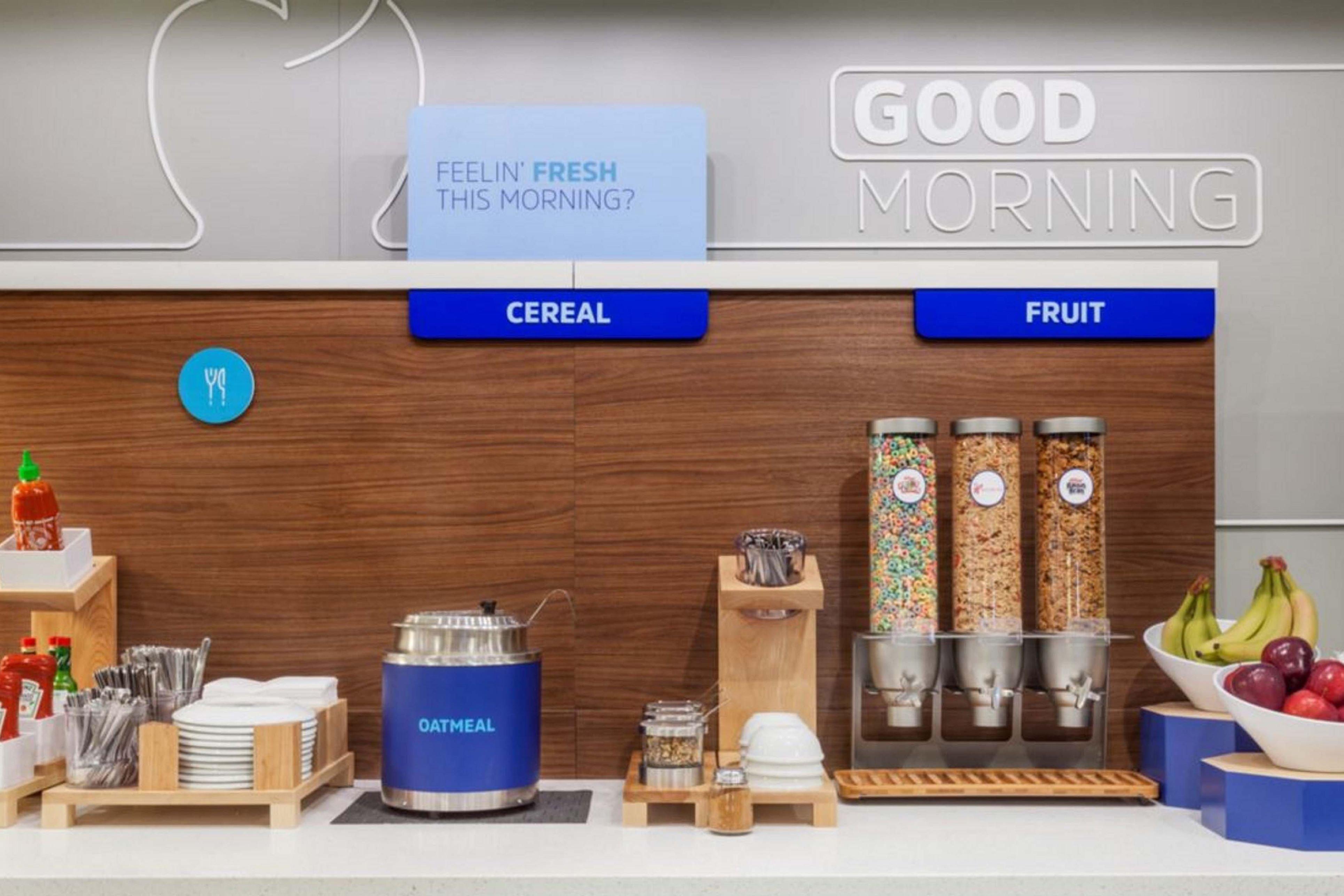 Holiday Inn Express Grand Rapids Southwest By Ihg Grandville Esterno foto