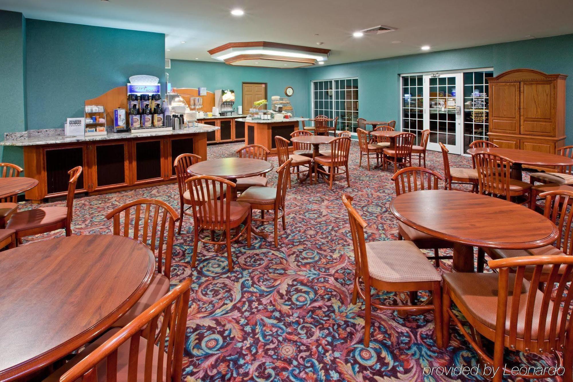 Holiday Inn Express Grand Rapids Southwest By Ihg Grandville Esterno foto